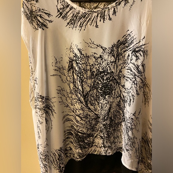 Picadilly sheer white tunic with black design & built-in black tank top - L -NWT - Picture 6 of 14